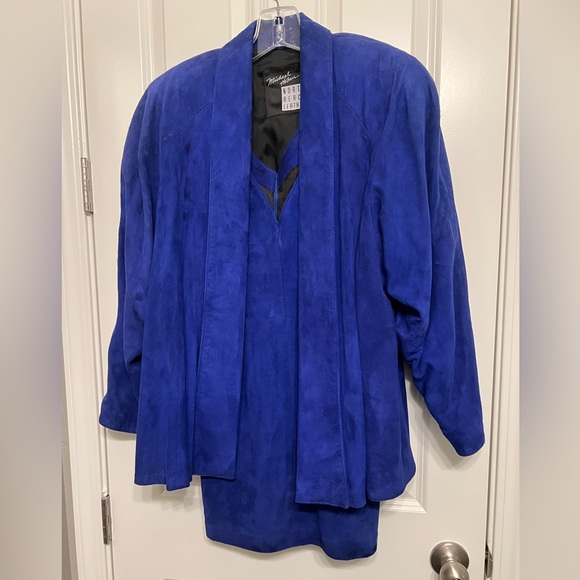 2 piece goat suede dress and swing jacket. - Picture 3 of 4